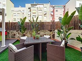 Exclusive apartment with parking and large private terrace in General Mitre